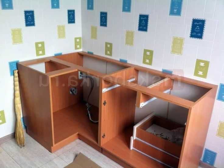 Делаем шкаф-купе самостоятельно от проекта до сборки своими руками